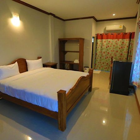 Suksopha Resort Prachuap Khiri Khan Exterior photo