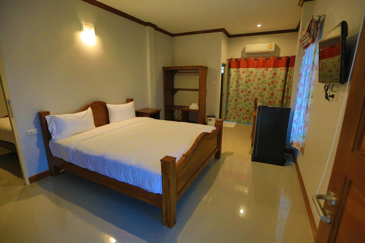 Suksopha Resort Prachuap Khiri Khan Exterior photo