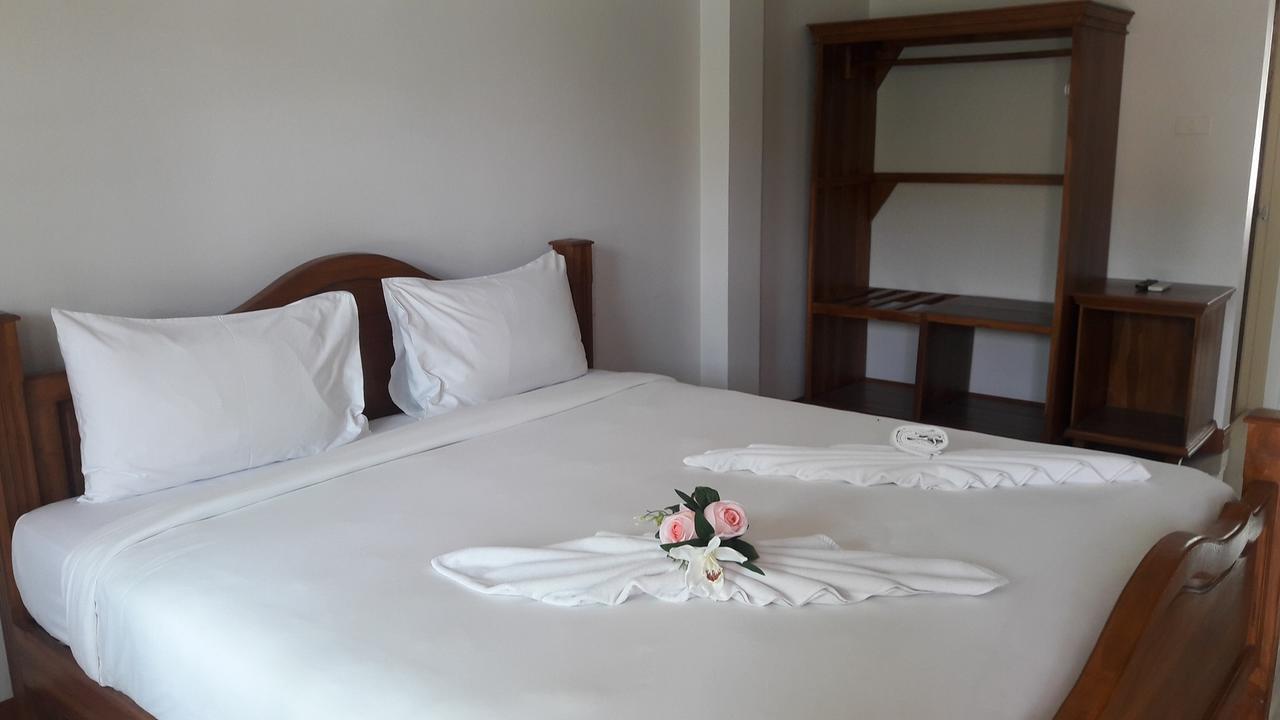 Suksopha Resort Prachuap Khiri Khan Exterior photo