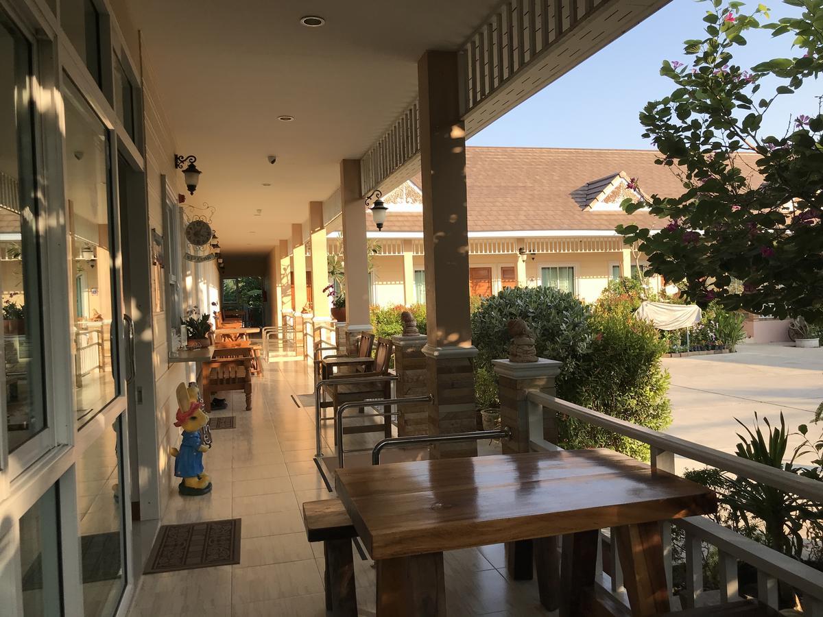 Suksopha Resort Prachuap Khiri Khan Exterior photo